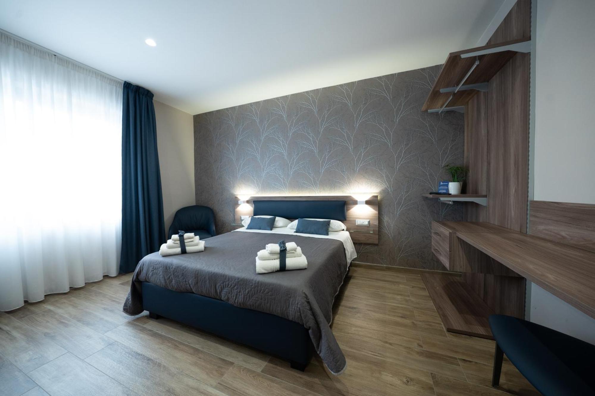 Bed & Breakfast Famalu Napels